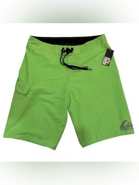 QuikSilver Men’s Stomping Board Short Lime Size 33